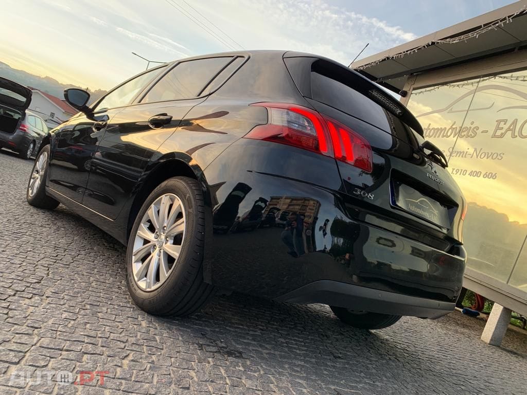 Peugeot 308 1.5 BlueHDi Style