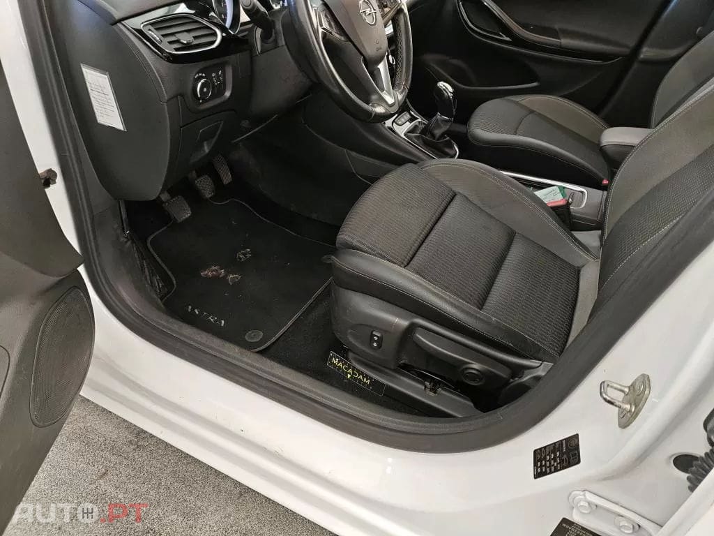 Opel Astra Sports Tourer 1.2 Turbo Start/Stop Sports Tourer GS Line