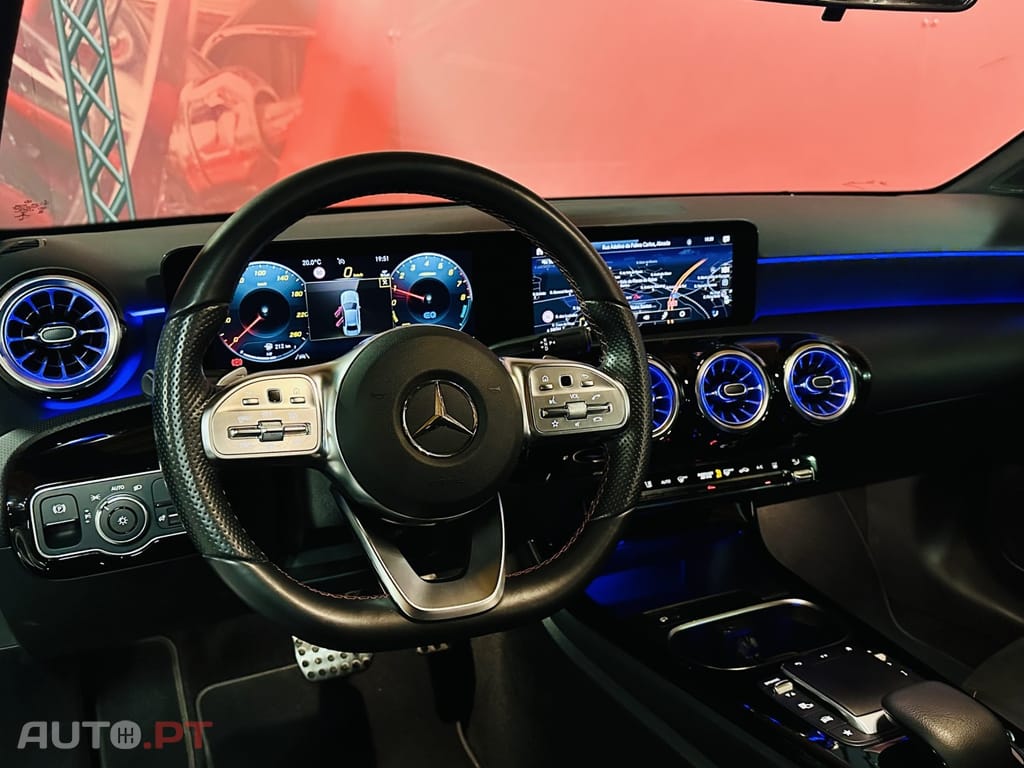 Mercedes-Benz A 250 e AMG Line