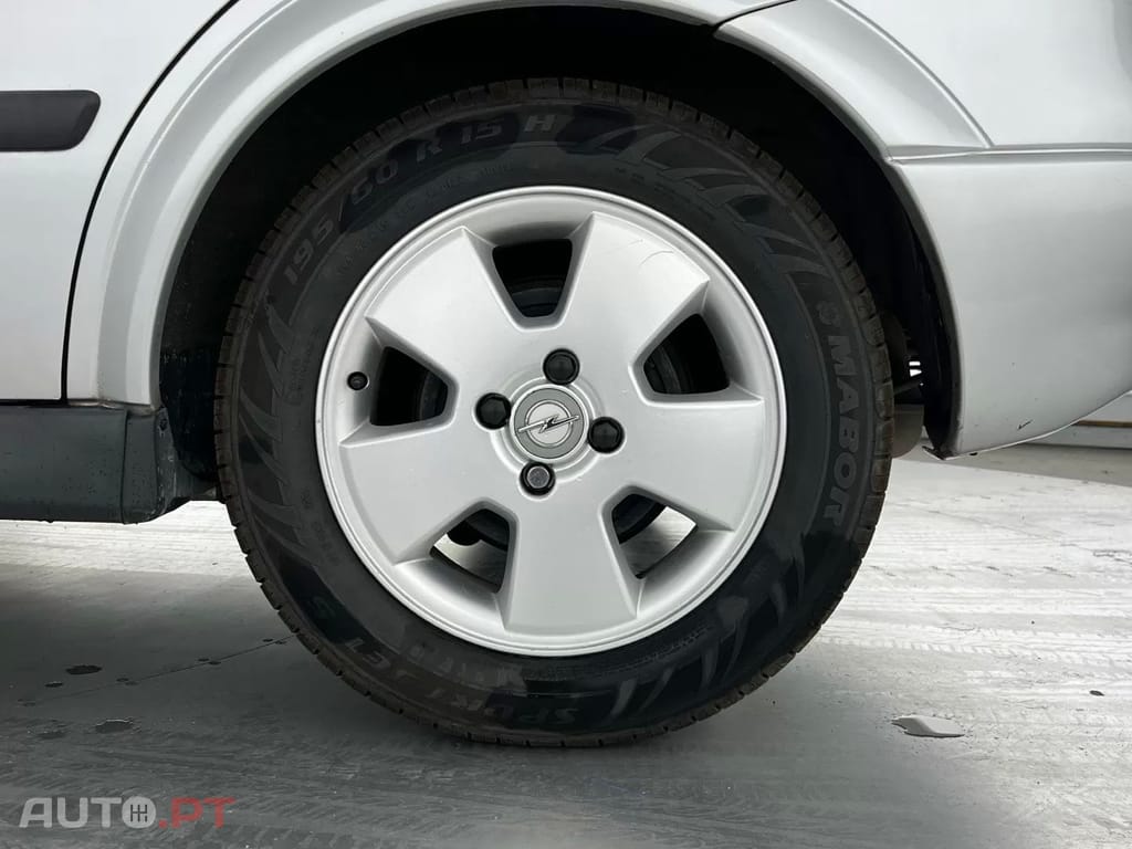 Opel Astra 1.4 Elegance