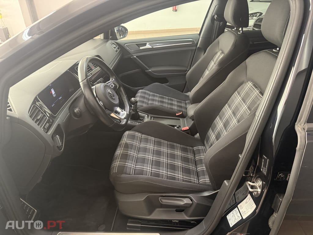 Volkswagen Golf 2.0 TDi GTD
