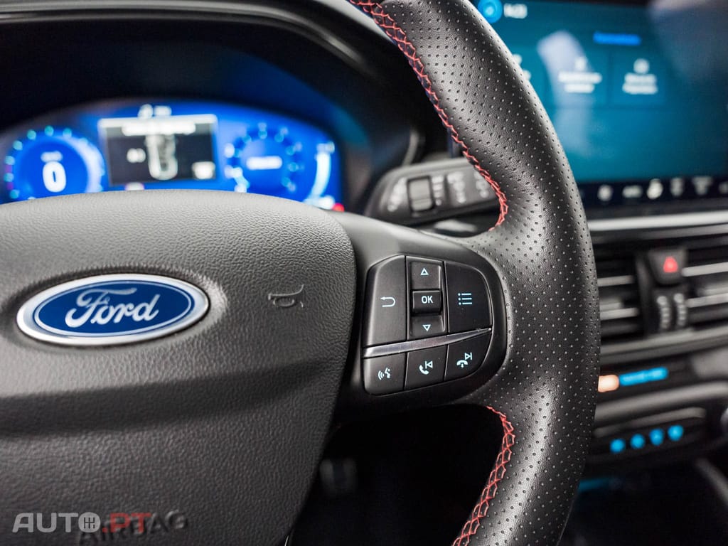 Ford Focus SW 1.0 EcoBoost MHEV ST-Line X
