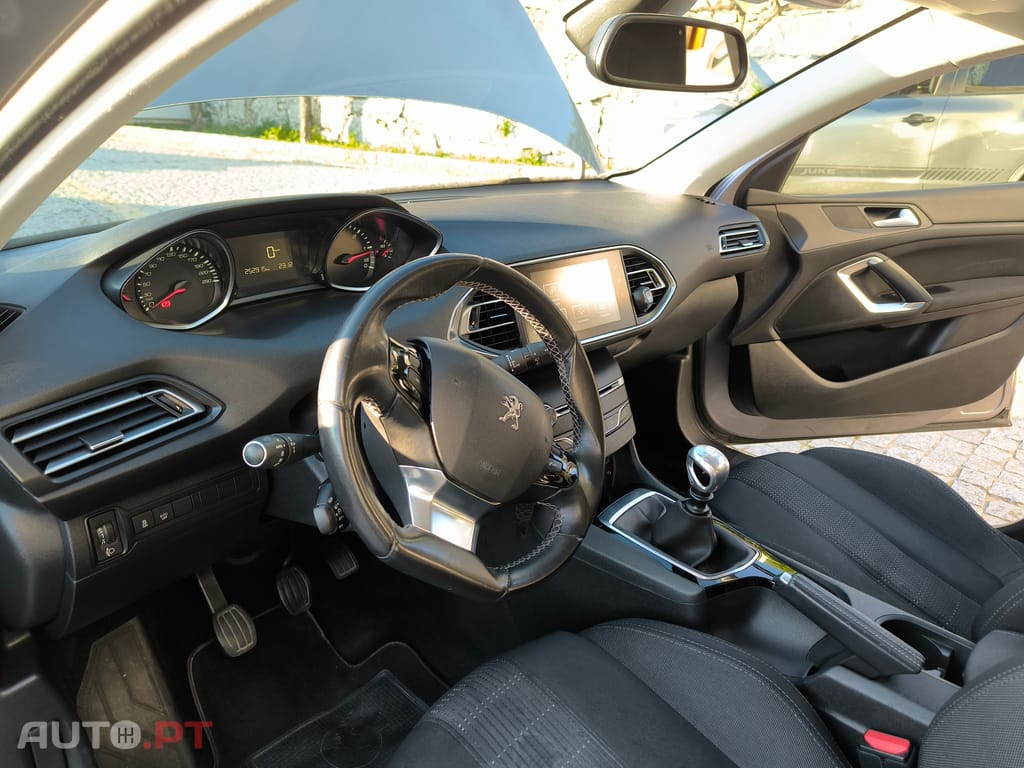 Peugeot 308 SW 1.6 BlueHDi Allure J17