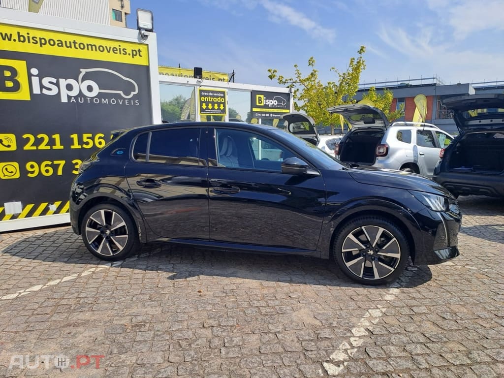 Peugeot E-208 50 kWh GT Pack