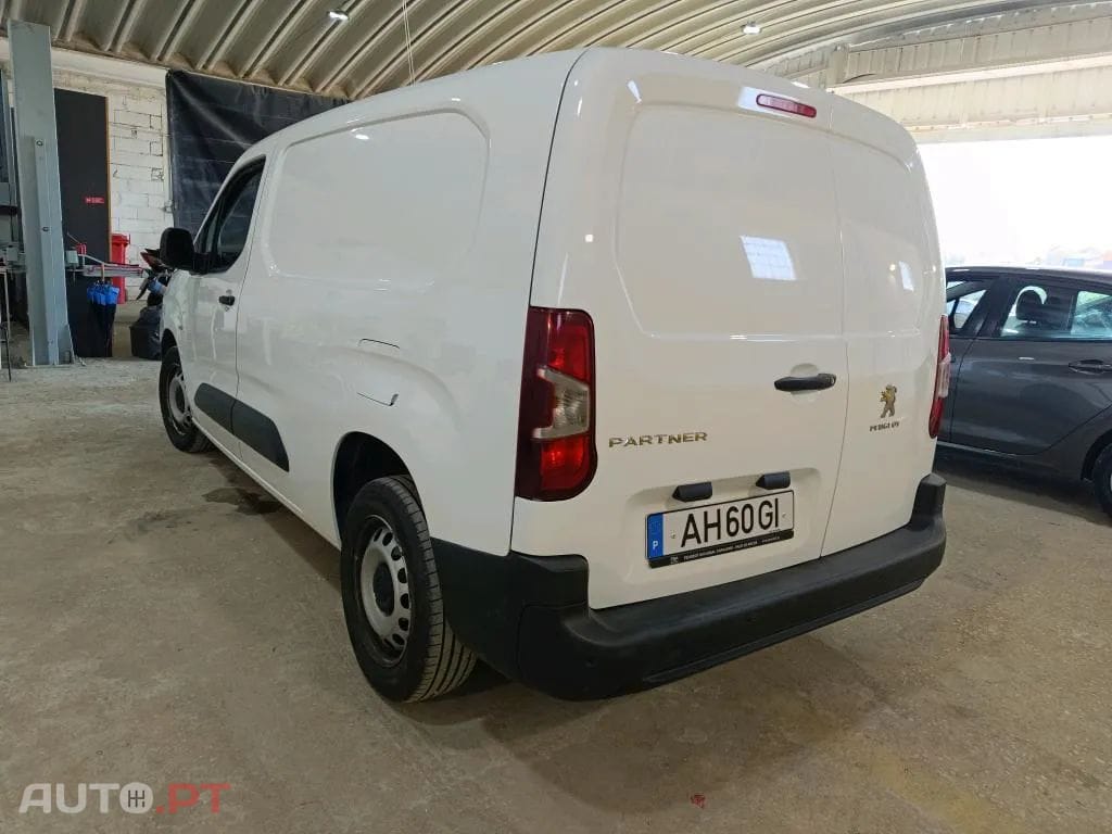 Peugeot Partner 1.5 BlueHDi Pro Longa