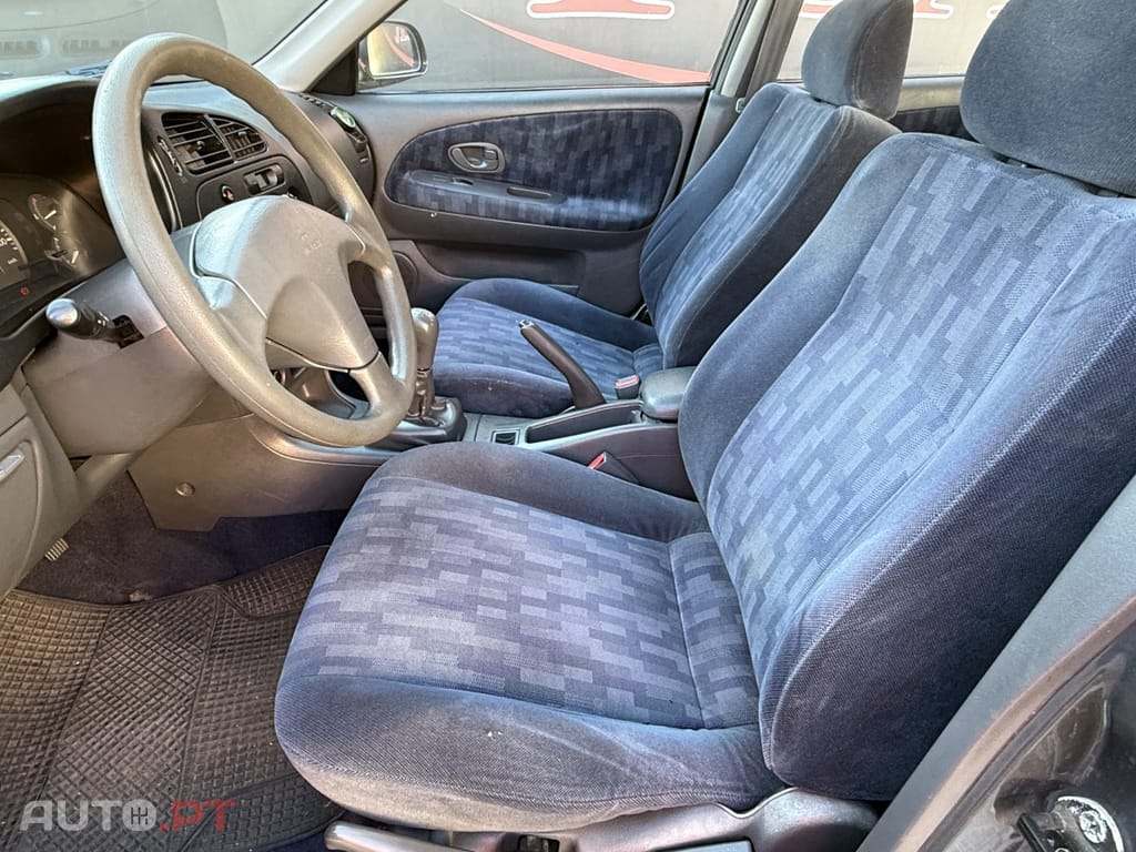 Mitsubishi Lancer 1300 GLX