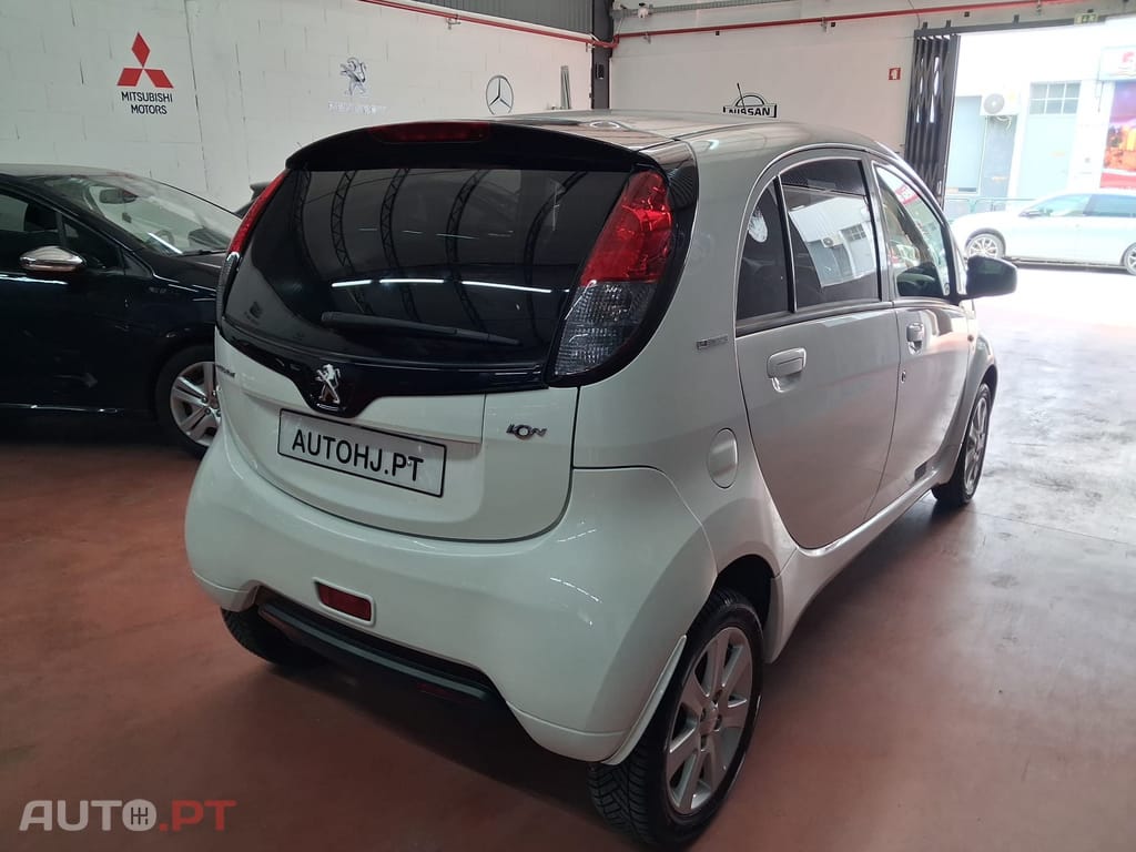 Peugeot iOn XA
