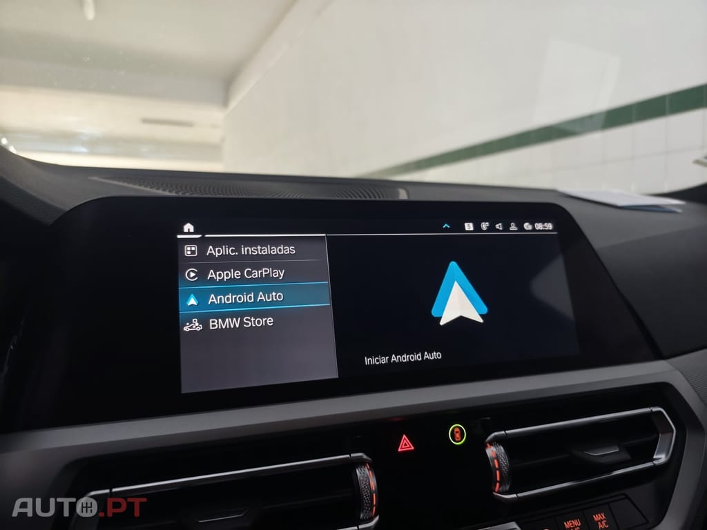 BMW 320 e Touring Auto