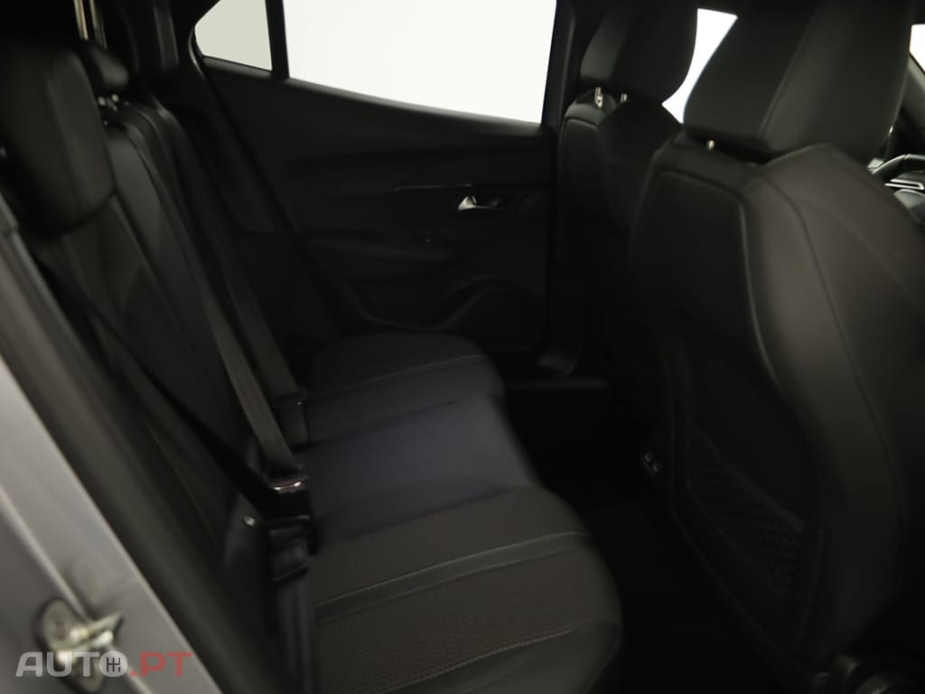 Peugeot 2008 2008 1.2 PureTech Allure Pack EAT8