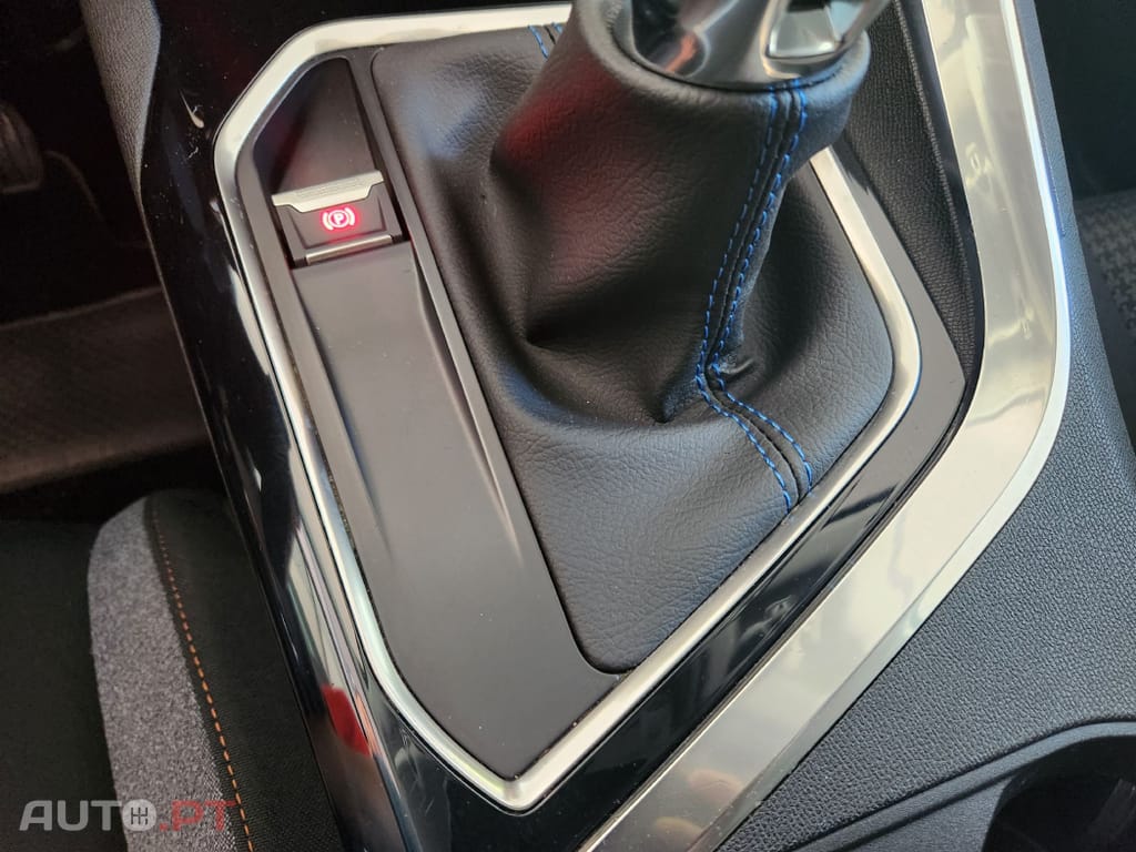 Peugeot 3008 1.5 BlueHDi Active