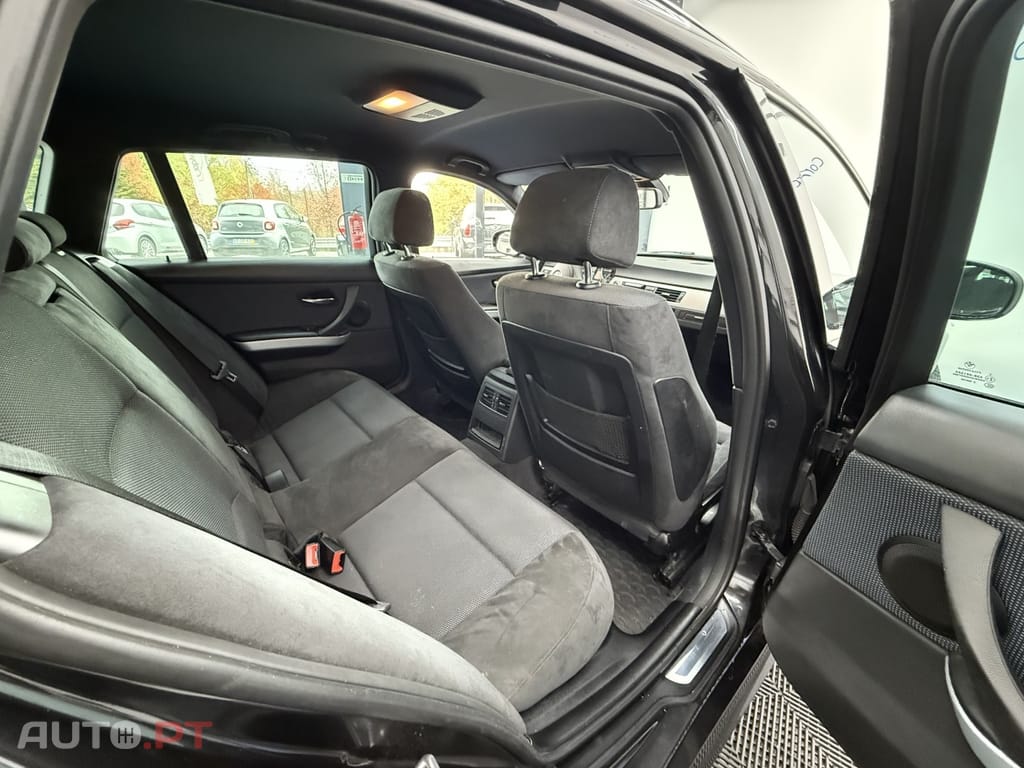 BMW 318 d Touring Pack M