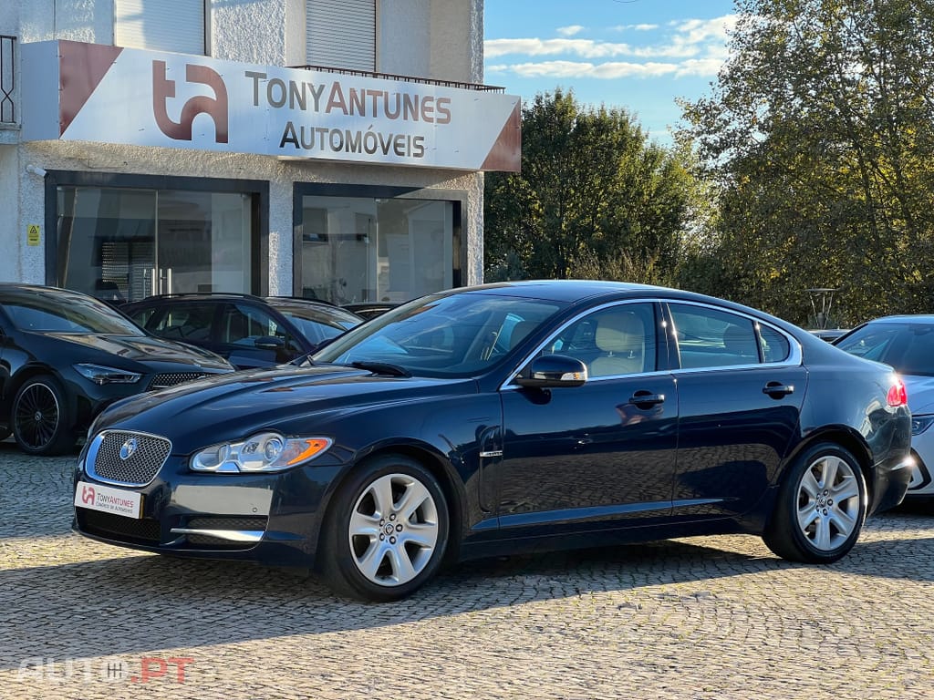 Jaguar XF 2.7 D V6 Luxury