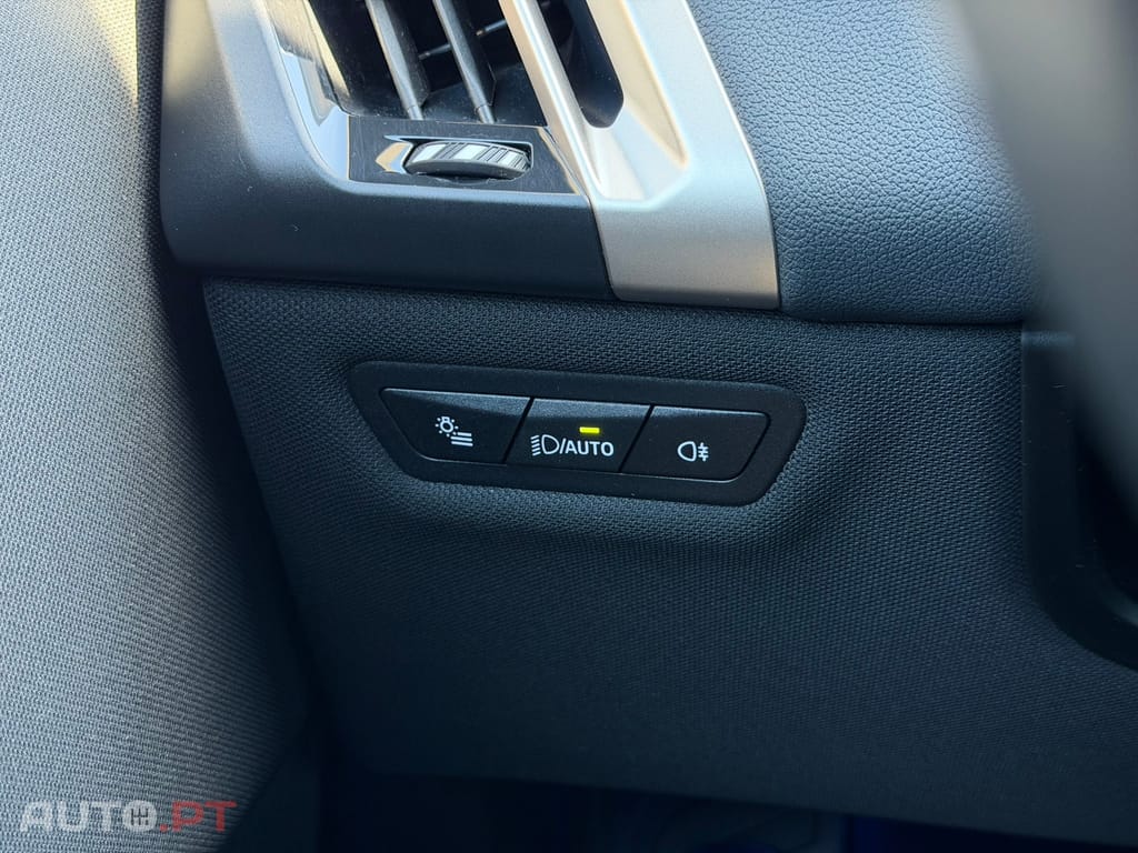 BMW iX xDrive 40 Pack Desportivo