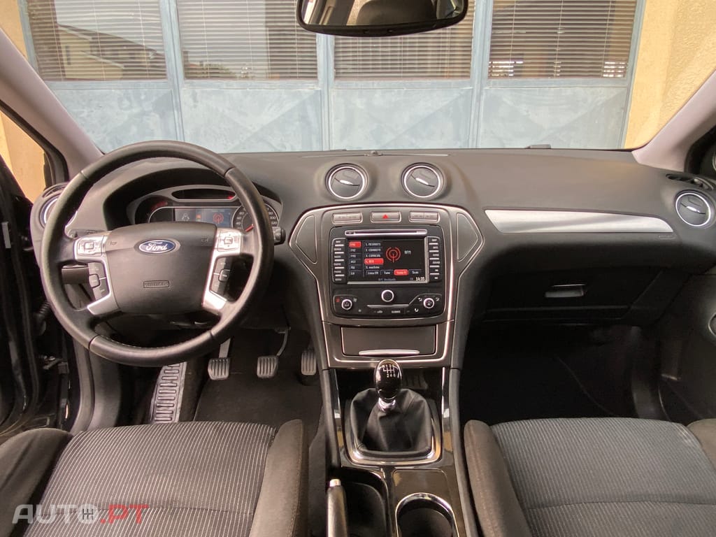 Ford Mondeo 2.0 TDCI TITANIUM