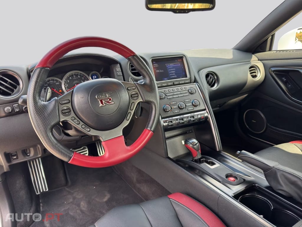 Nissan GT-R Black Edition