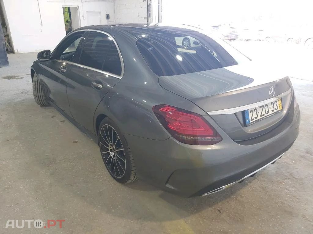 Mercedes-Benz C 300 de AMG Line
