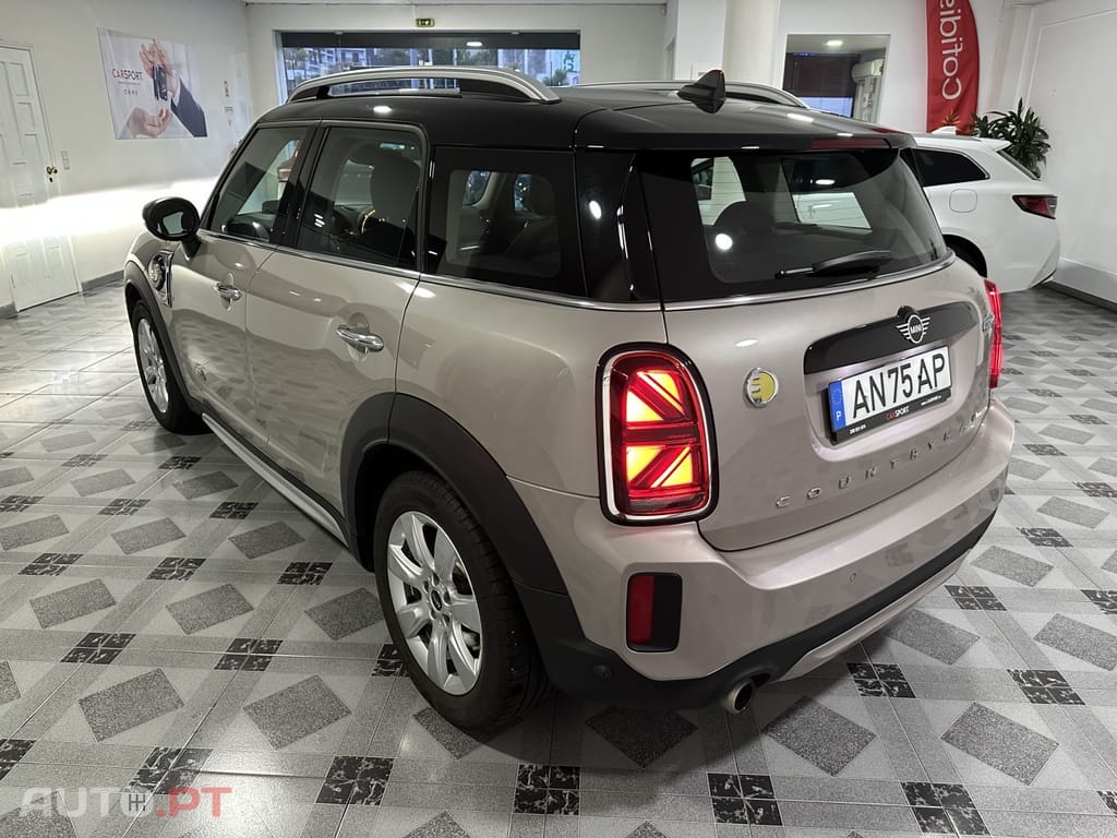 MINI Countryman Cooper SE ALL4 Auto