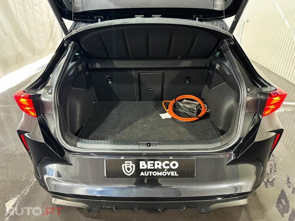 Cupra Formentor 1.5 e-Hybrid DSG VZ Black Edition