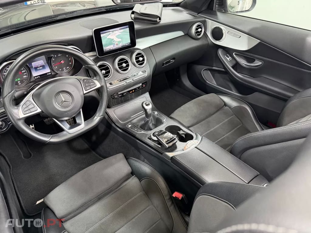 Mercedes-Benz C 180 Cabrio AMG Line — fotografia 13