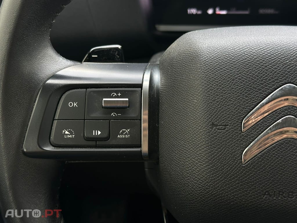 Citroen C4 X 1.2 PureTech Shine EAT8