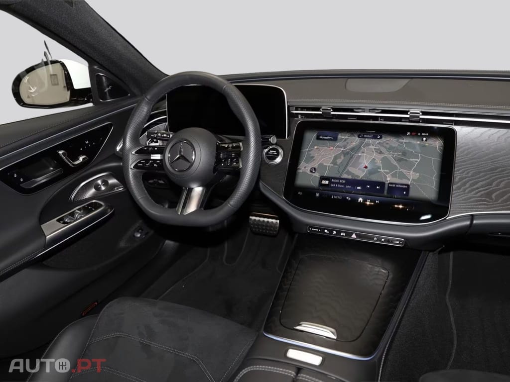 Mercedes-Benz E 300 I.V.A DEDUTIVEL e T AMG 