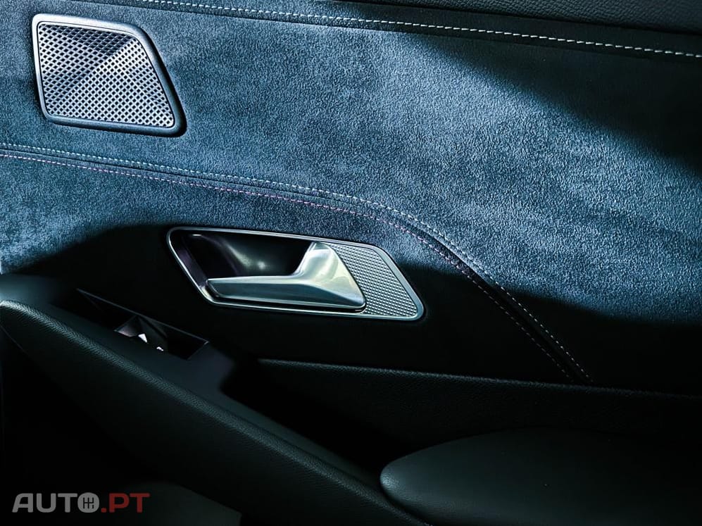 DS DS7 Crossback E-Tense Performance Line EAT8