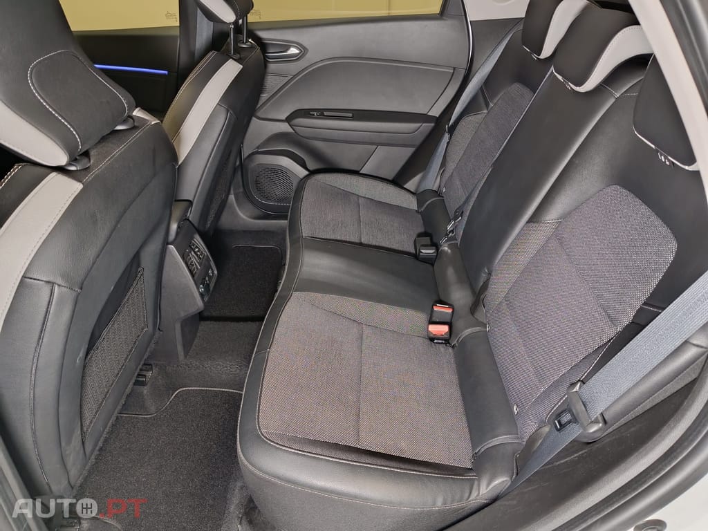 Renault Captur 1.0 TCe Intense 