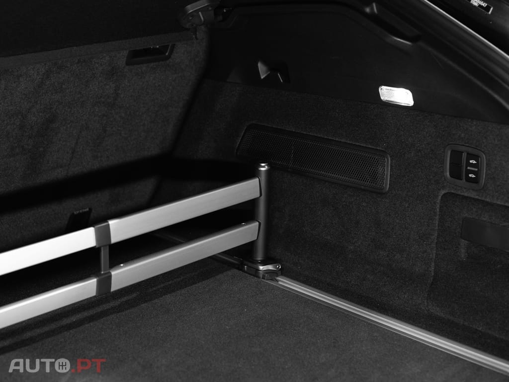 Porsche Cayenne Turbo E-Hybrid Pacote GT