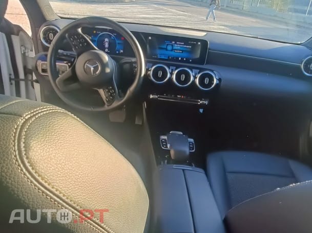 Mercedes-Benz CLA 180 d Shooting Brake Business Solutions Aut.