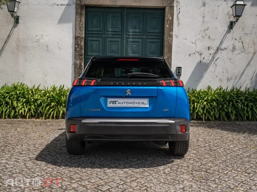 Peugeot E-2008 50 kWh GT