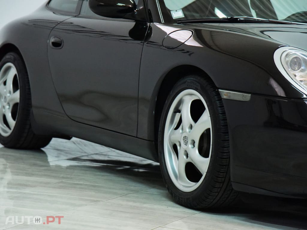 Porsche 996 CARRERA COUPE