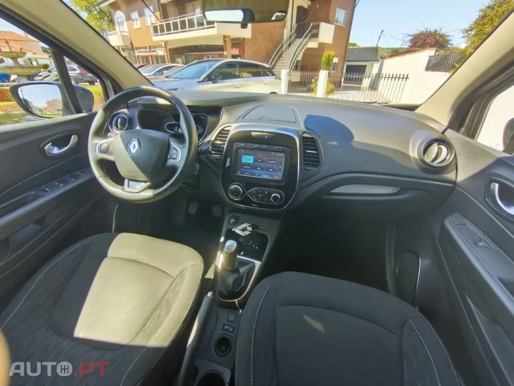 Renault Captur 1.0 TCe Exclusive