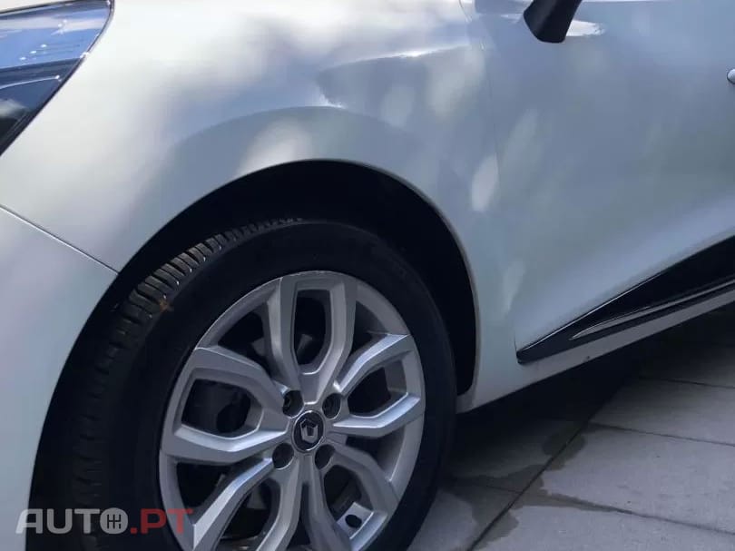 Renault Clio (Energy) TCe 90 Start & Stop LIMITED