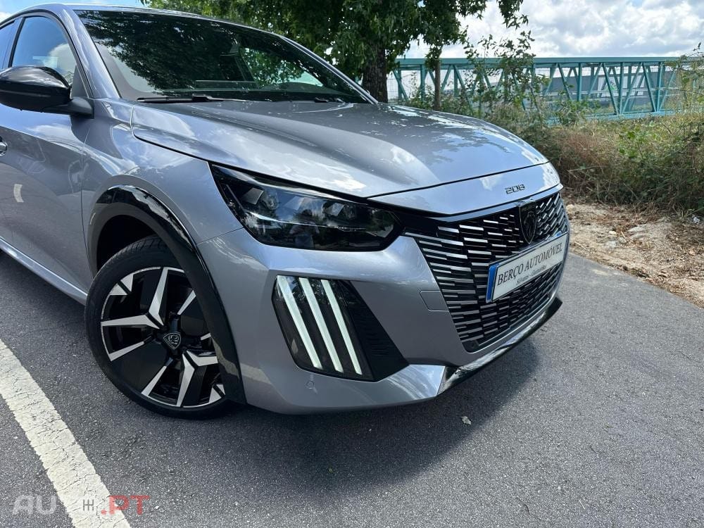 Peugeot E-208 50 kWh GT Pack