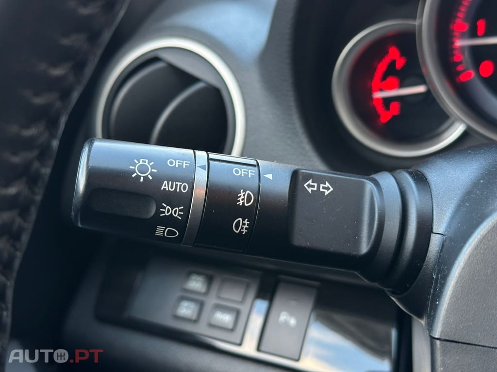 Mazda 6 MZR-CD 2.2 Exclusive +Pele+Bose