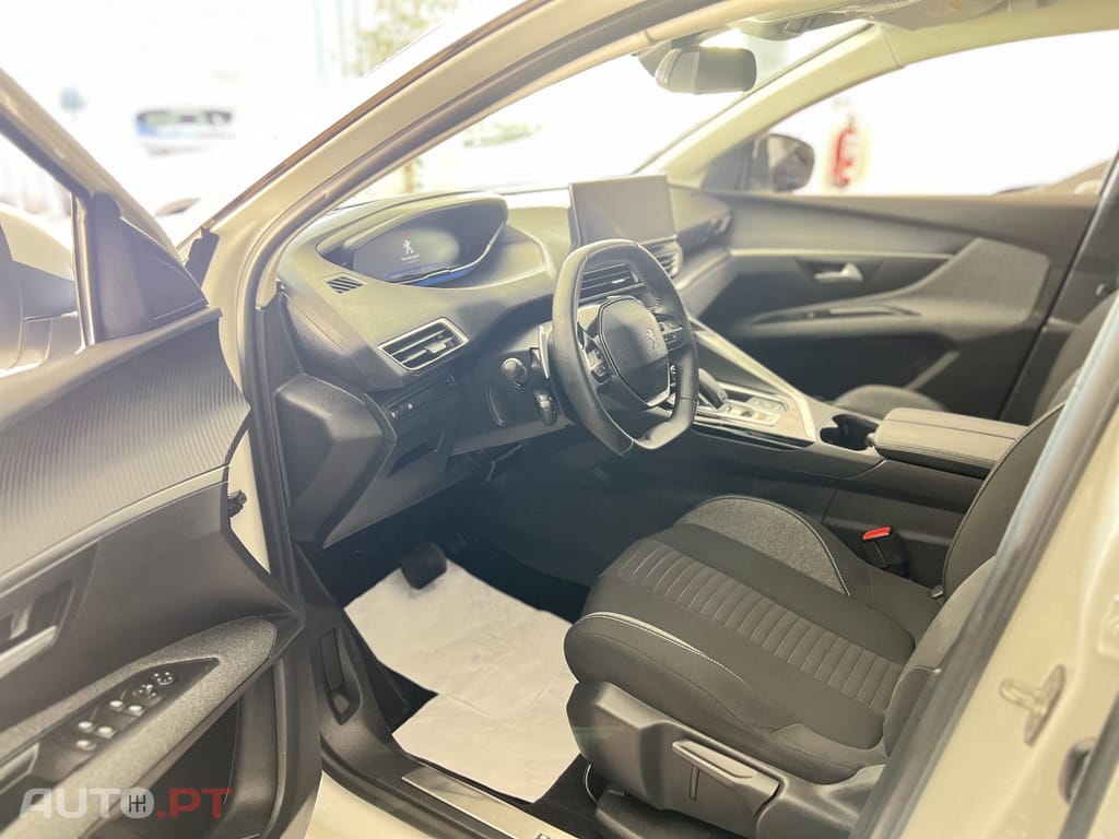 Peugeot 5008 1.2 PureTech Allure Pack EAT8