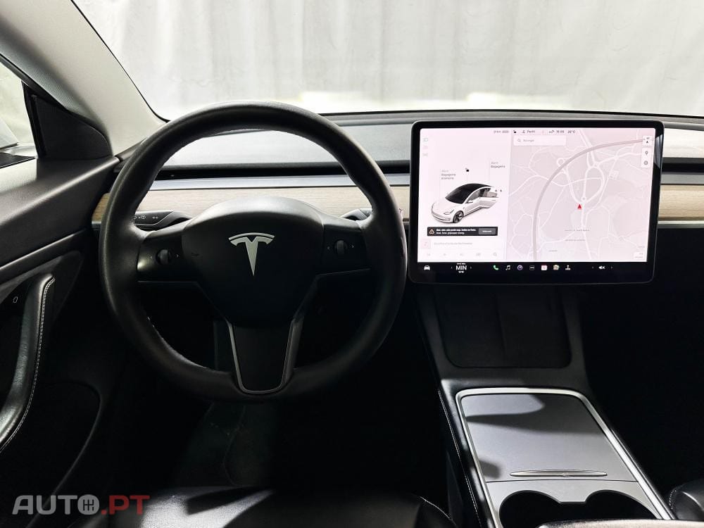 Tesla Model 3 Standard Range Plus RWD