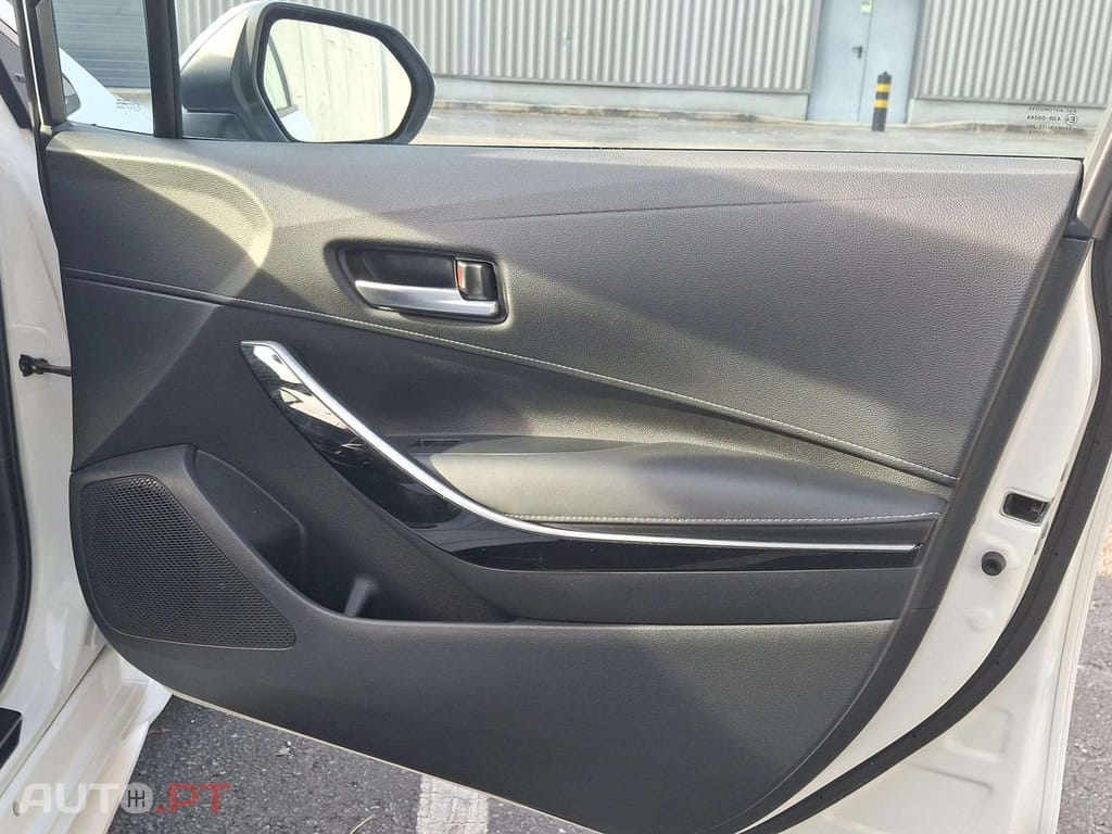 Toyota Corolla 1.8 Hybrid Comfort+P.Sport