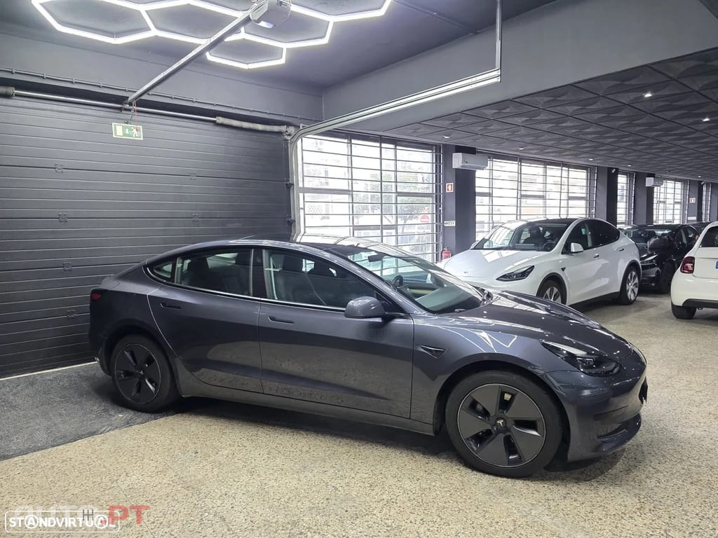 Tesla Model 3 Standard Range Plus RWD