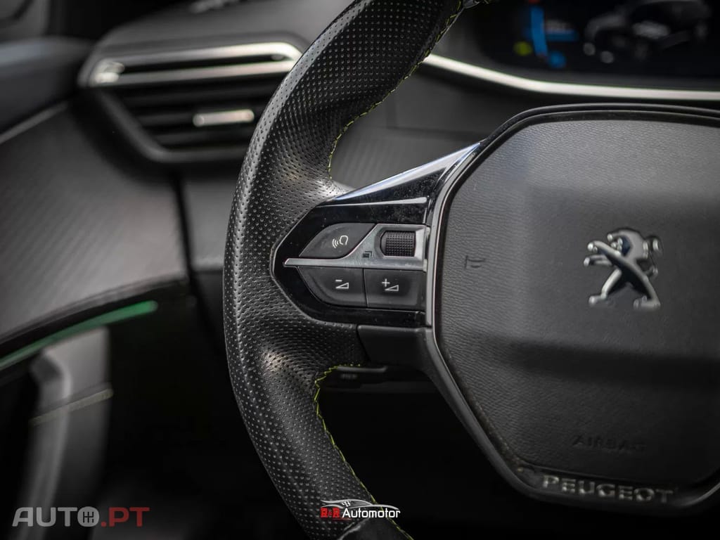 Peugeot E-2008 50 kWh GT