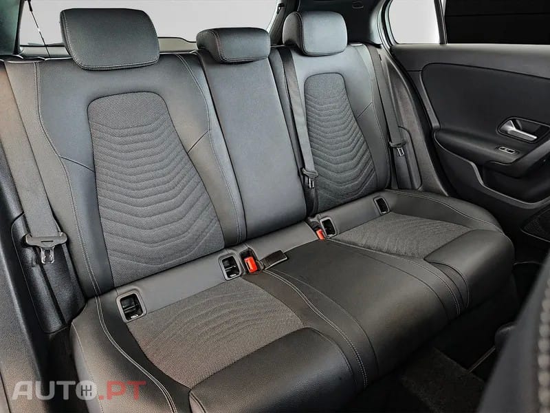 Mercedes-Benz A 250 Hybrid EQ Power