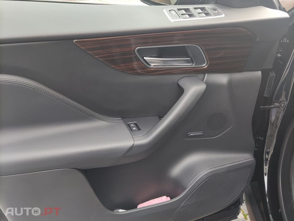 Jaguar F-Pace 2.0D Portfolio Automatico (Classe 1)