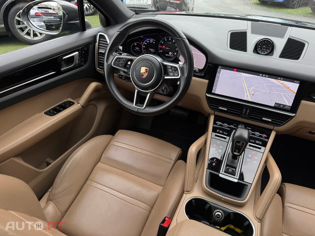 Porsche Cayenne Standard