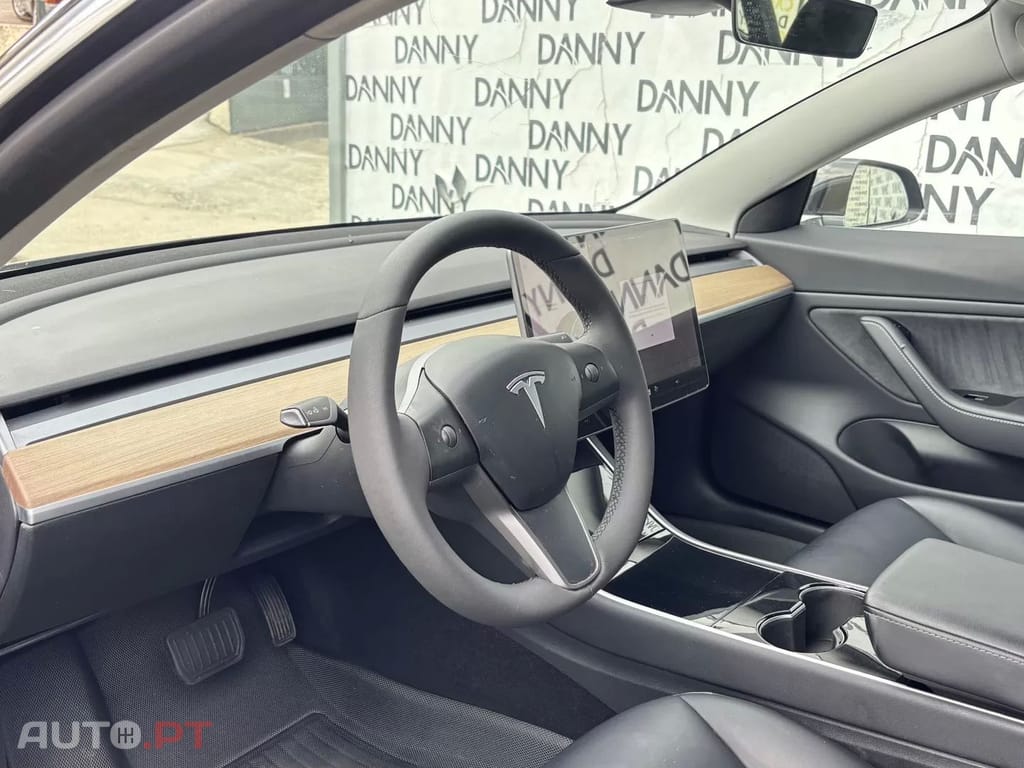 Tesla Model 3 Long Range RWD