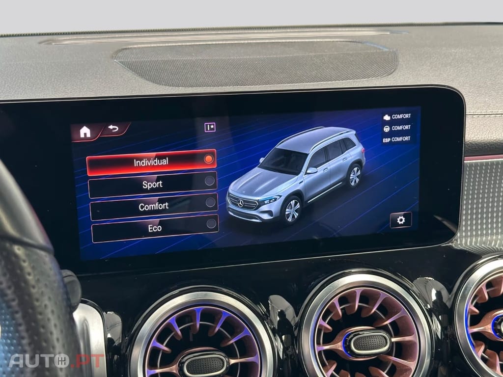 Mercedes-Benz EQB 300 4MATIC I.V.A DEDUTIVEL