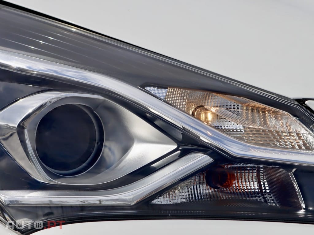 Toyota Yaris 1.5 HSD 20 Anos