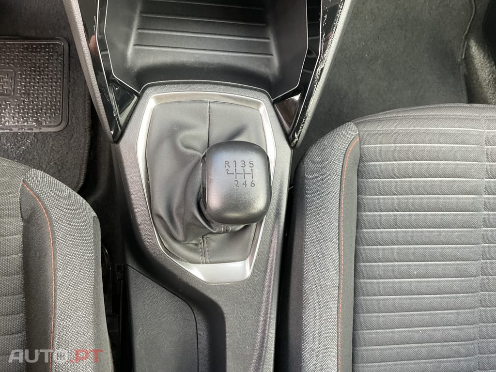 Peugeot 2008 1.2 PureTech Active
