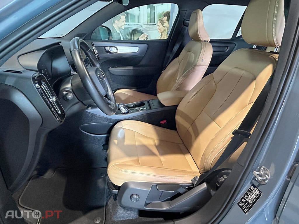 Volvo XC40 2.0 D3 Geartronic Momentum Plus