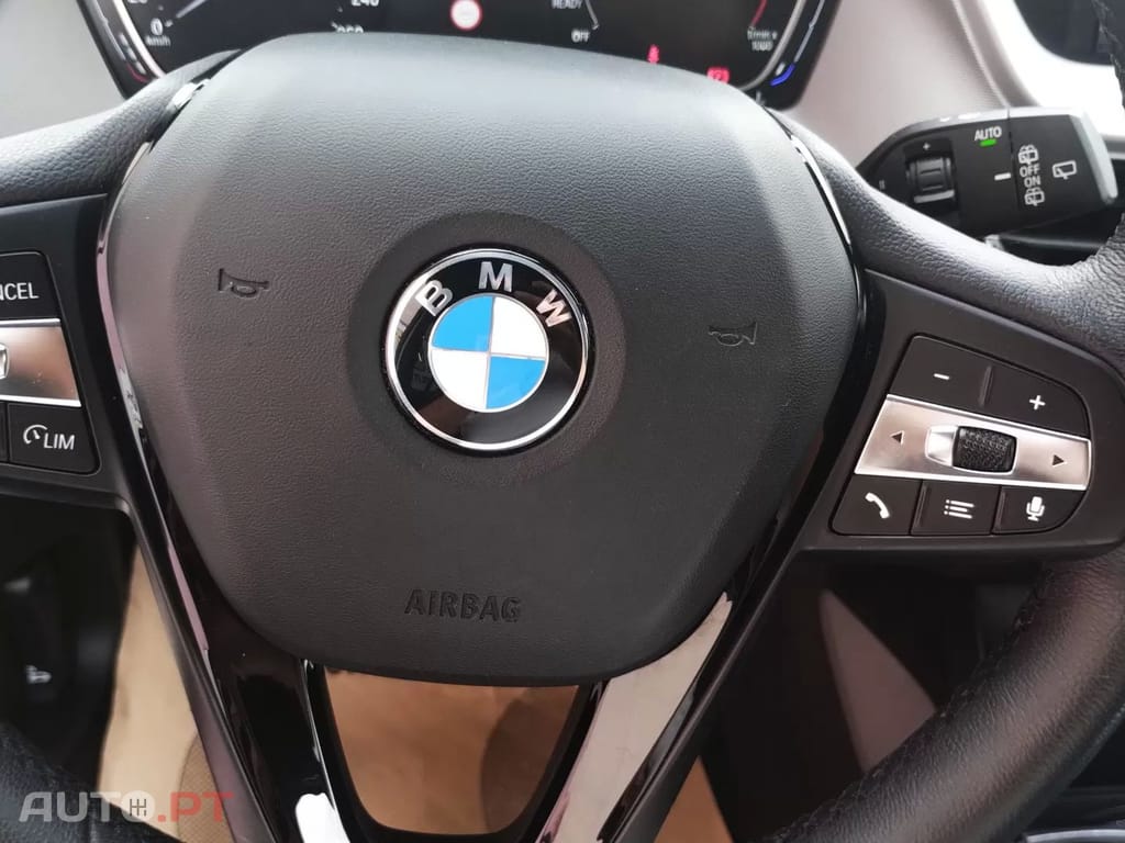 BMW 116 d Advantage — fotografia 29