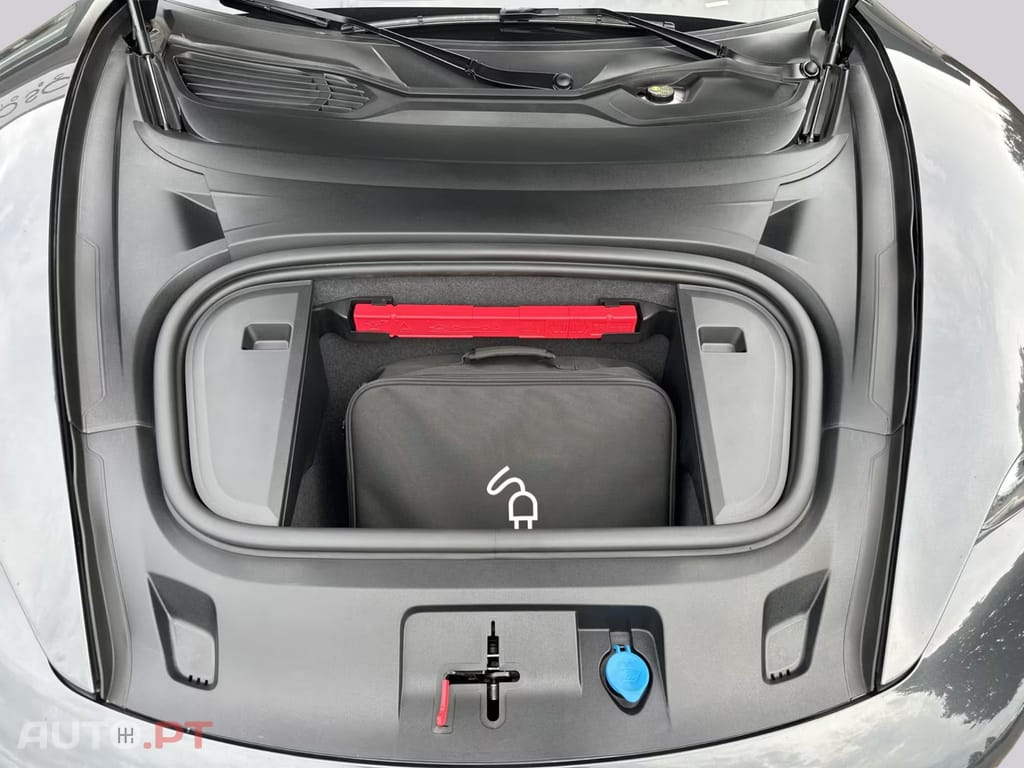 Porsche Taycan GTS I.V.A DEDUTIVEL 